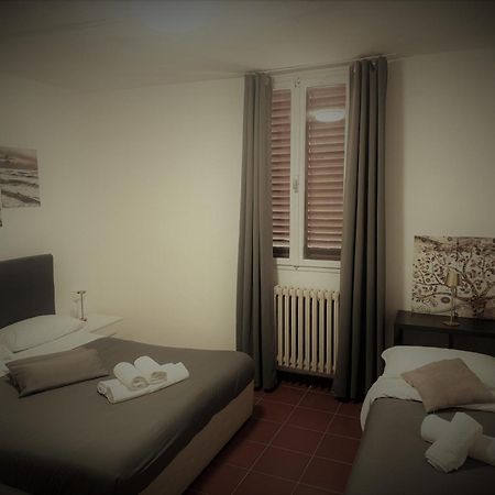 Mama'S House Apartment Болоня Екстериор снимка