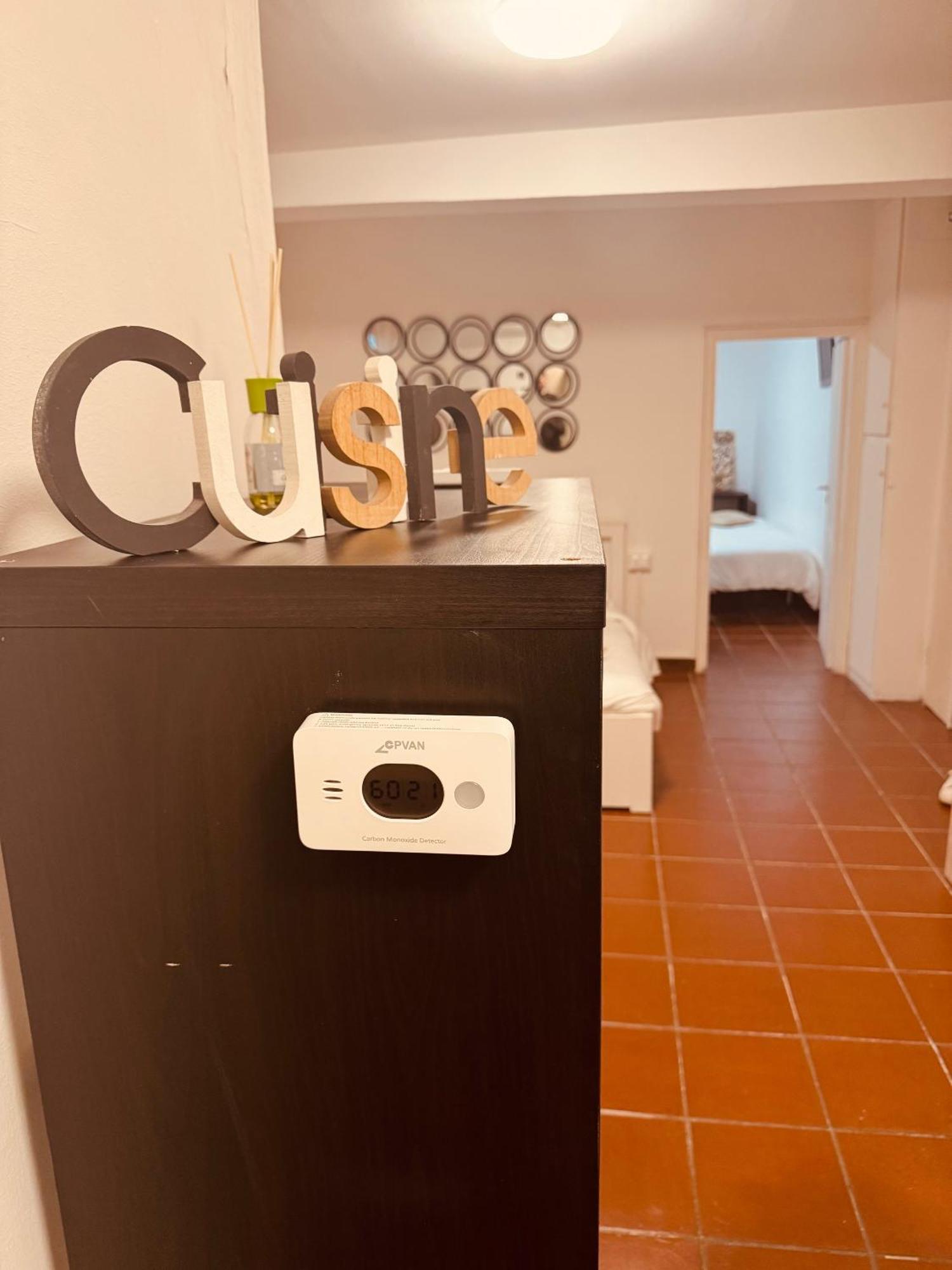 Mama'S House Apartment Болоня Екстериор снимка