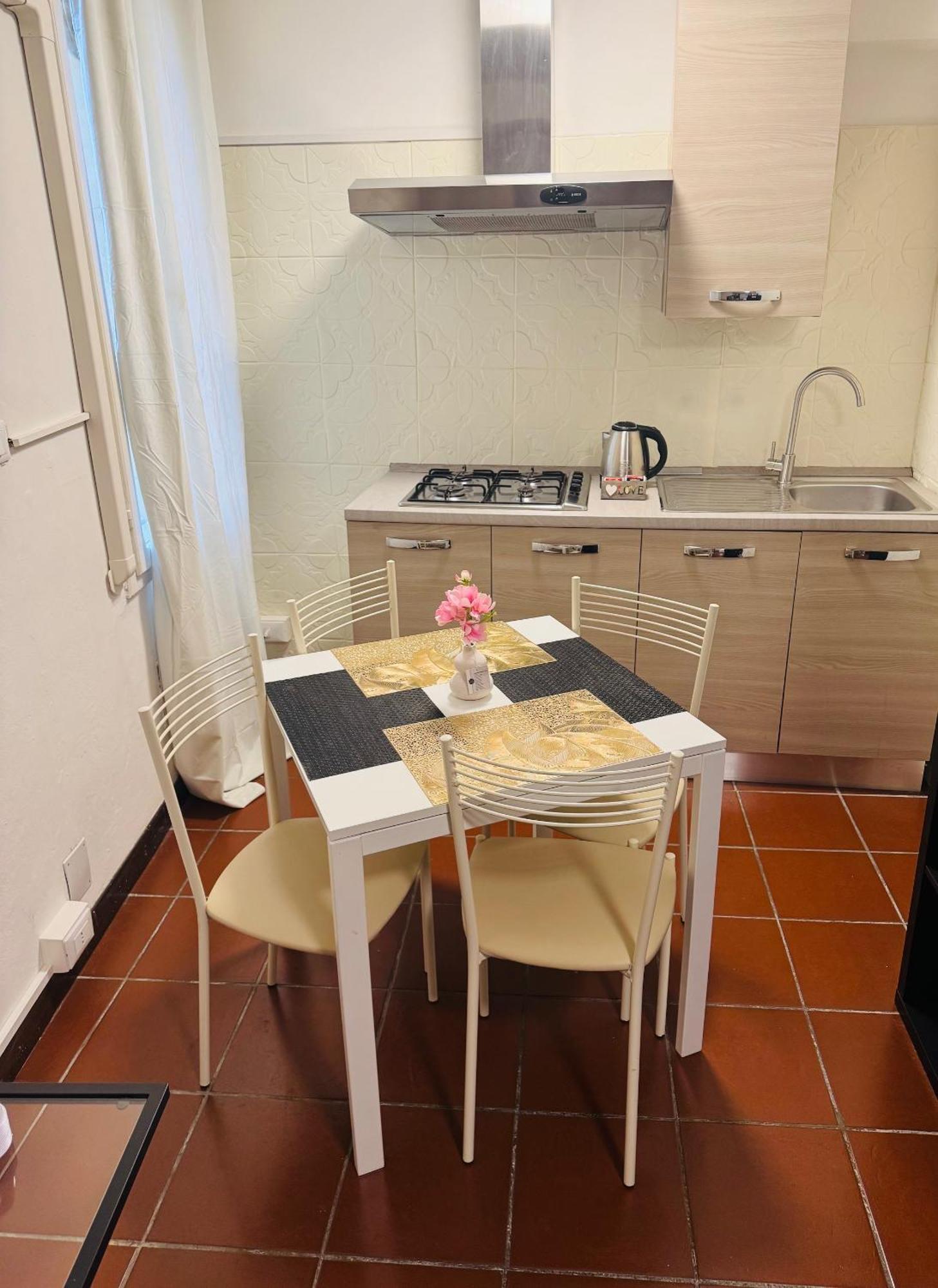 Mama'S House Apartment Болоня Екстериор снимка