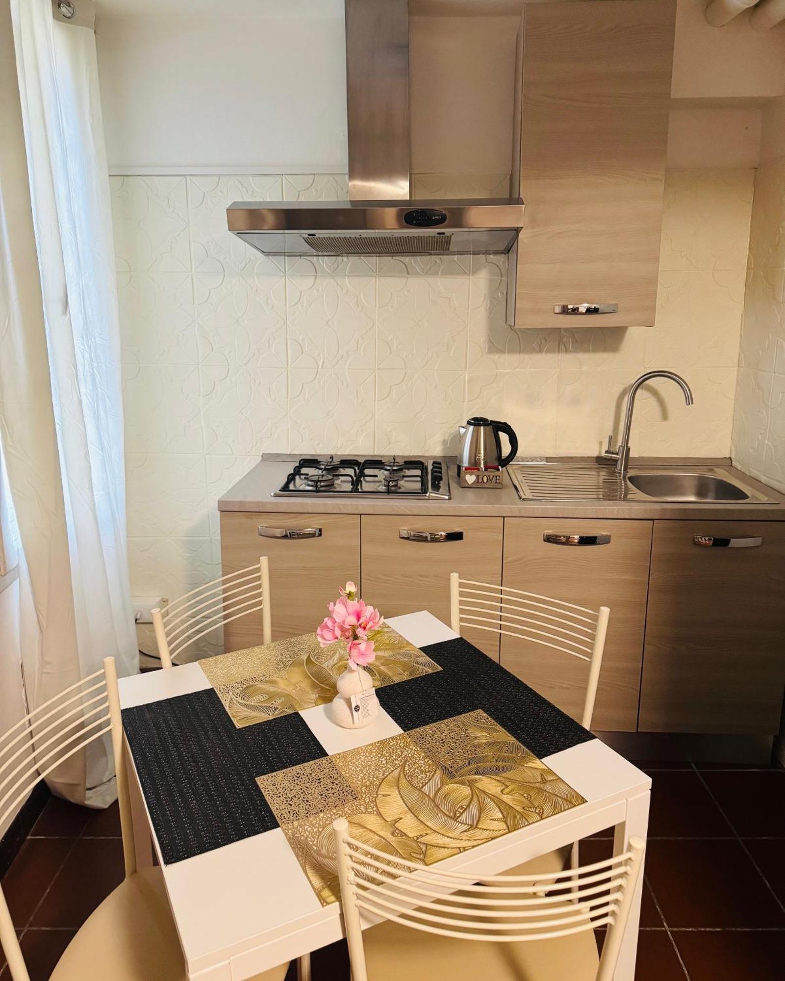 Mama'S House Apartment Болоня Екстериор снимка